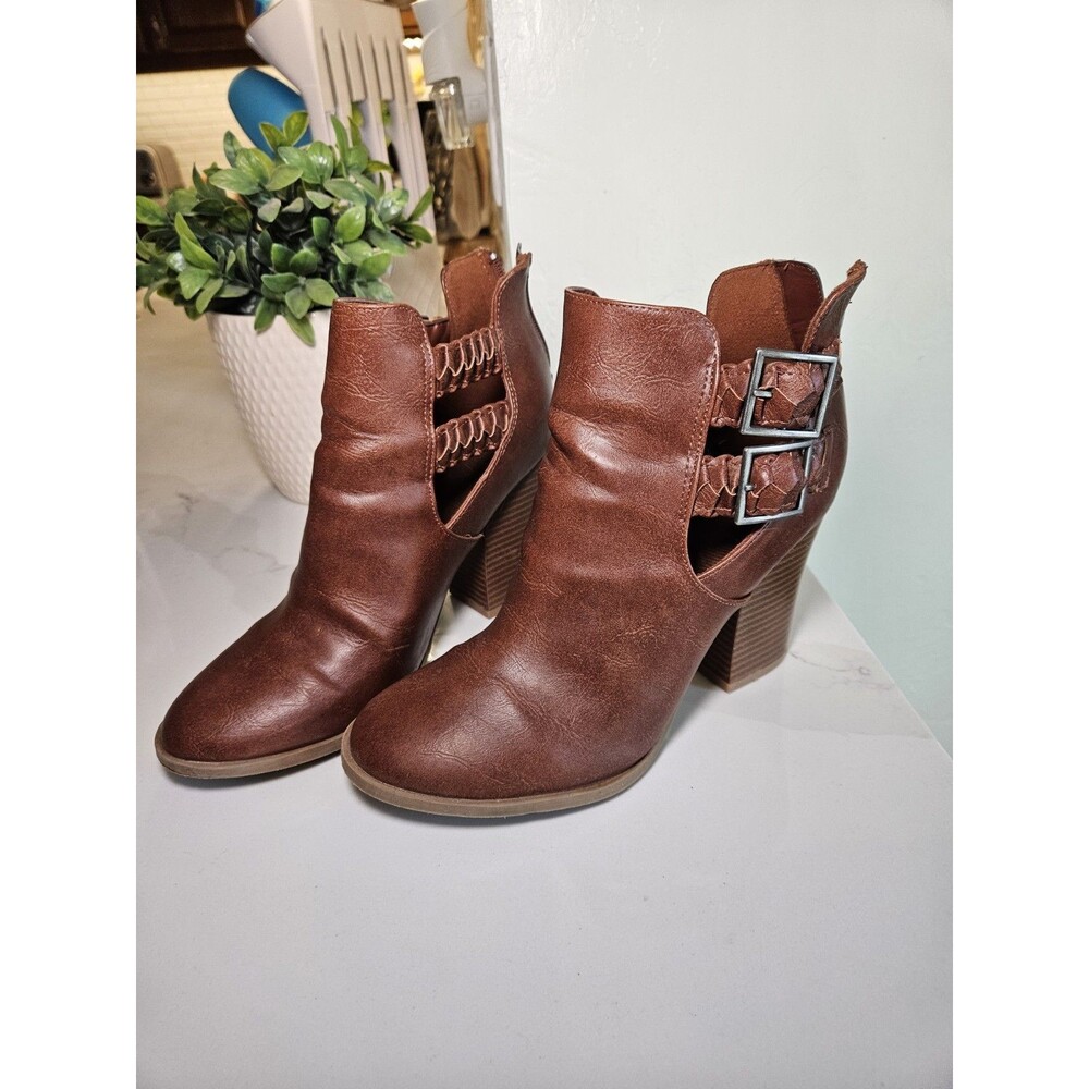American Eagle Women's Brown Booties, Open Side And Buckle Detail, Size 9